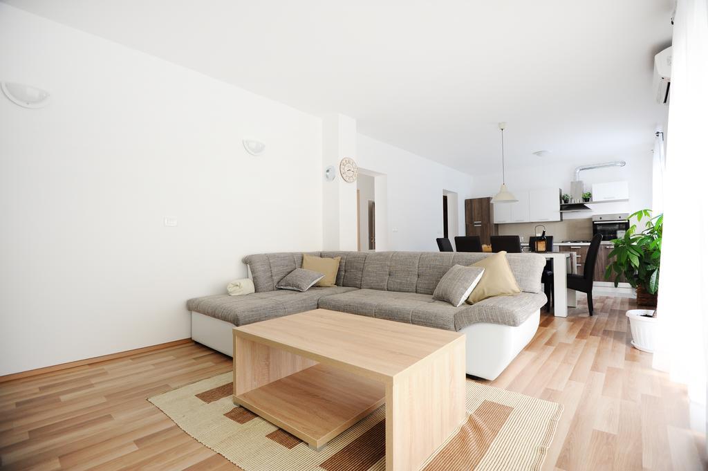 Apartments Hills Zadar Rum bild